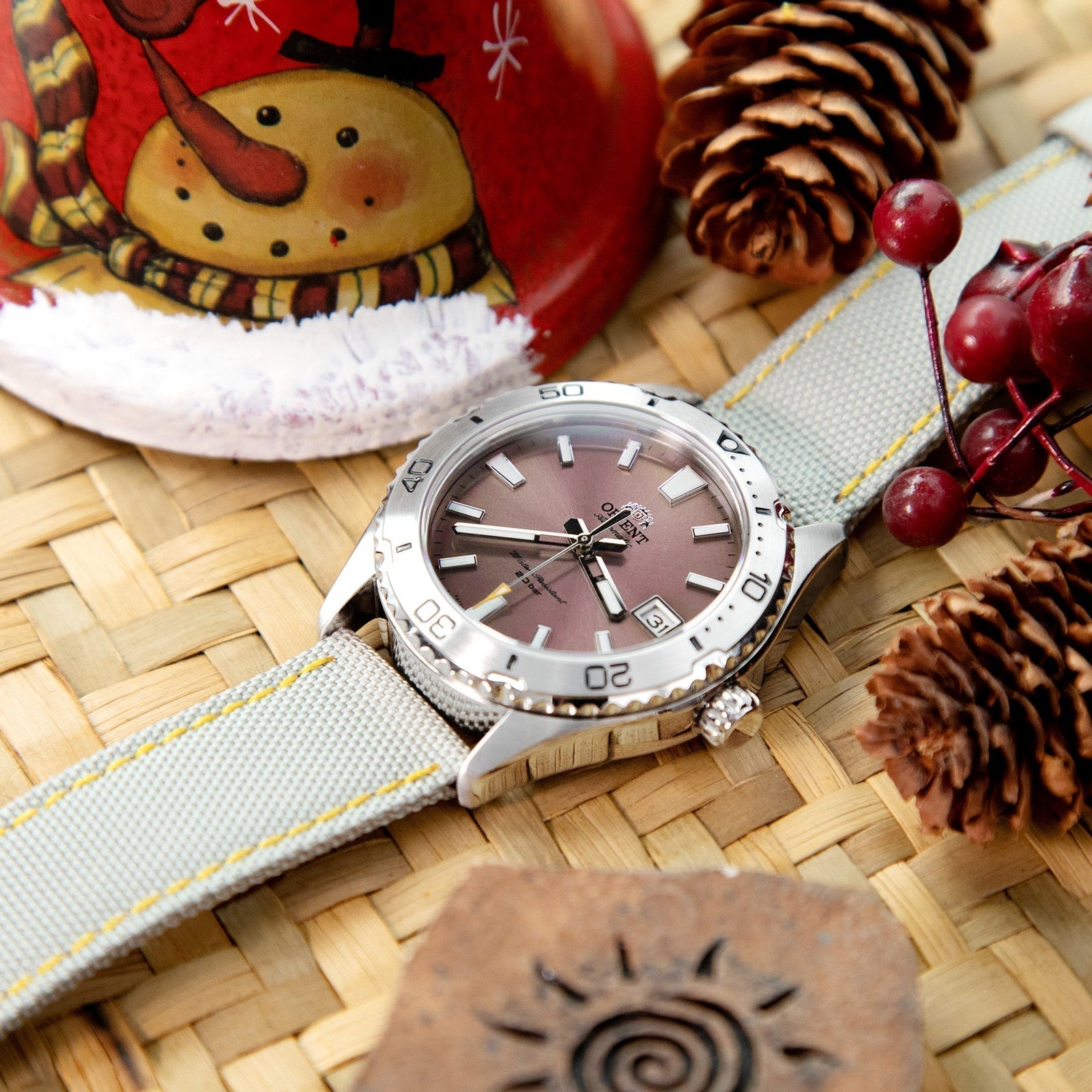 Orient Mako 40 Review: Lilac & Apricot Models, Specs and Strap Options