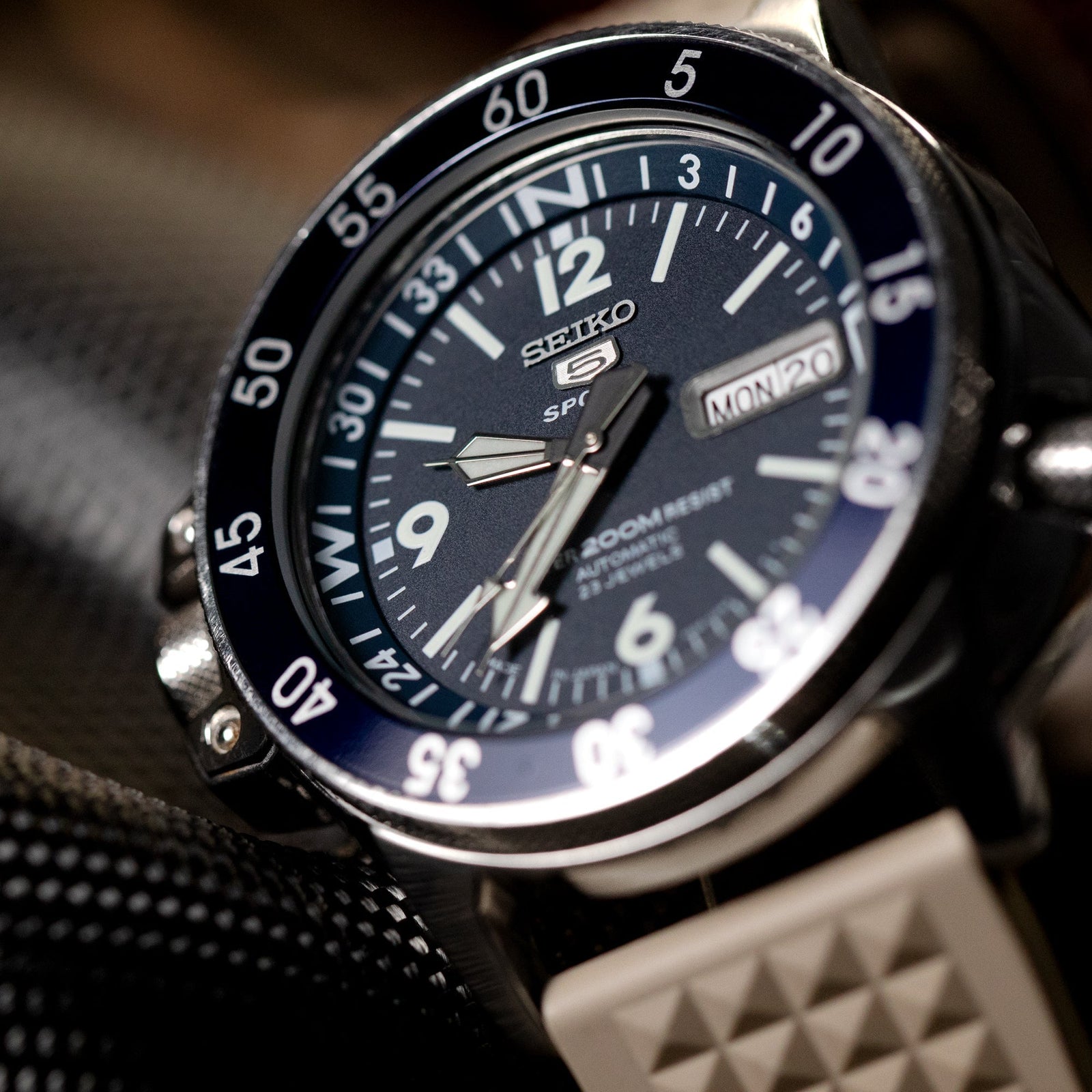 5 Best Pick Trustworthy Mechanical Compass Watches from the Seiko LAND