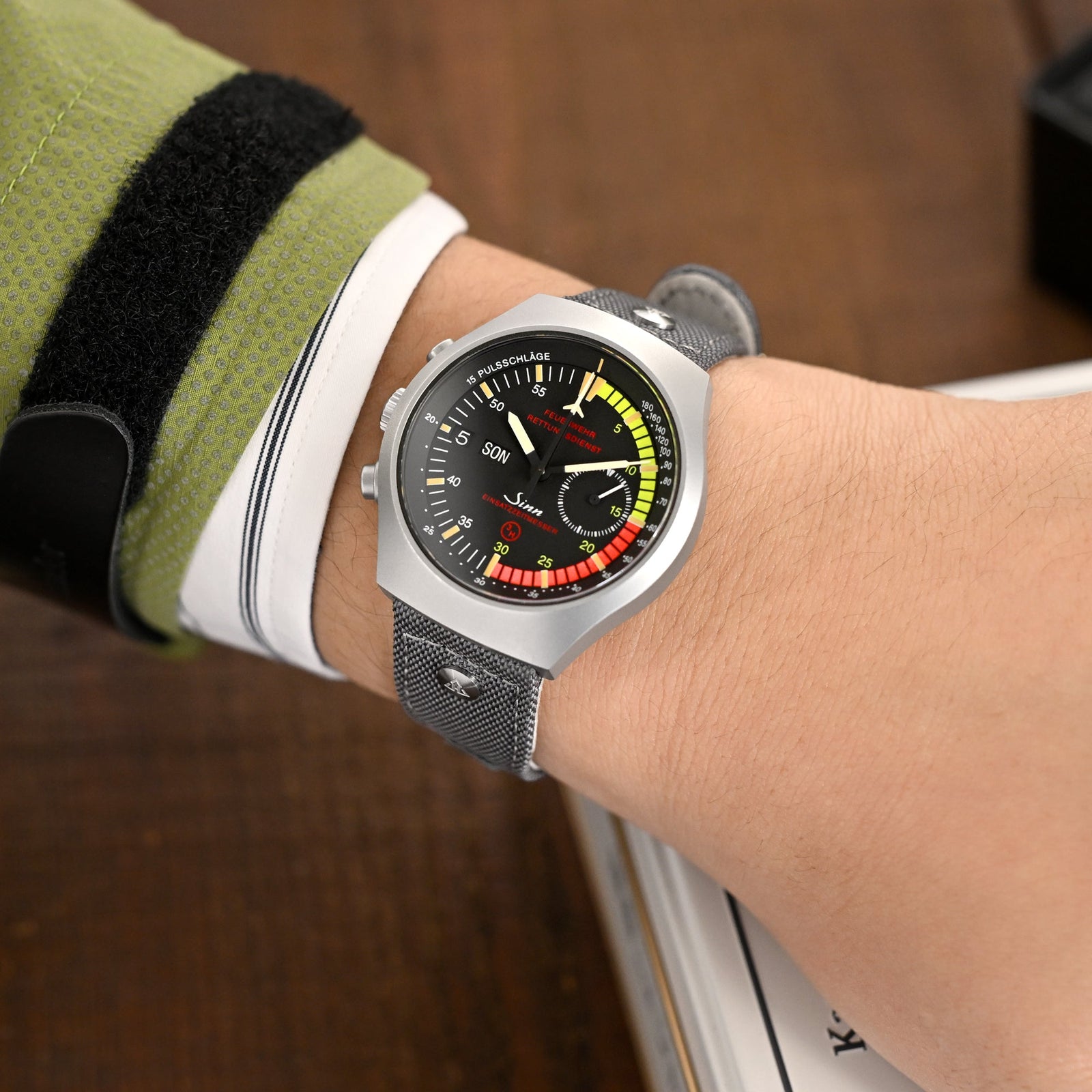 Omega Speedmaster Professional Moonwatch 3573.50.00 Strapcode watch bands