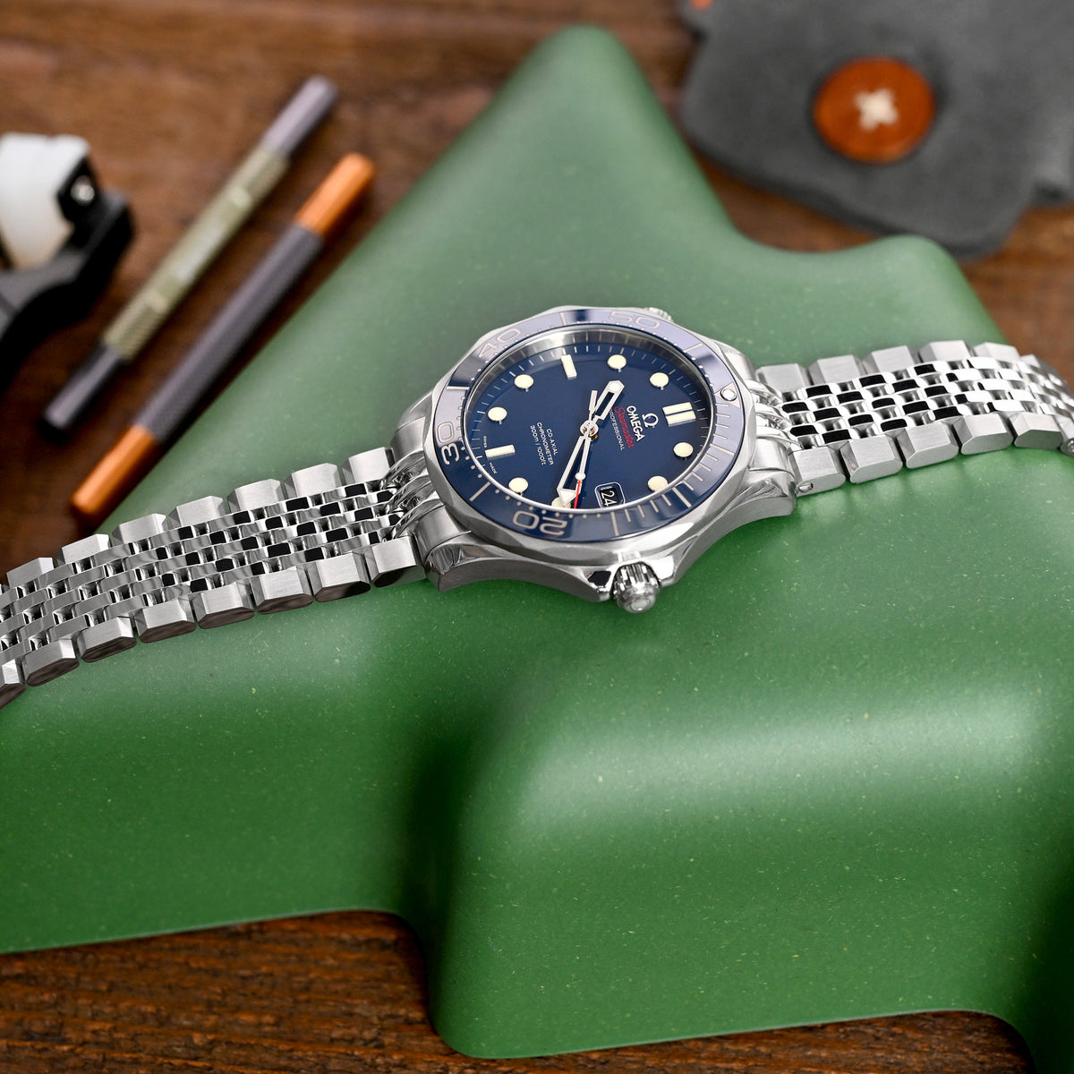 20mm Asteroid Watch Band for Omega Seamaster 41mm, 316L Stainless Steel Brushed and Polished V-Clasp