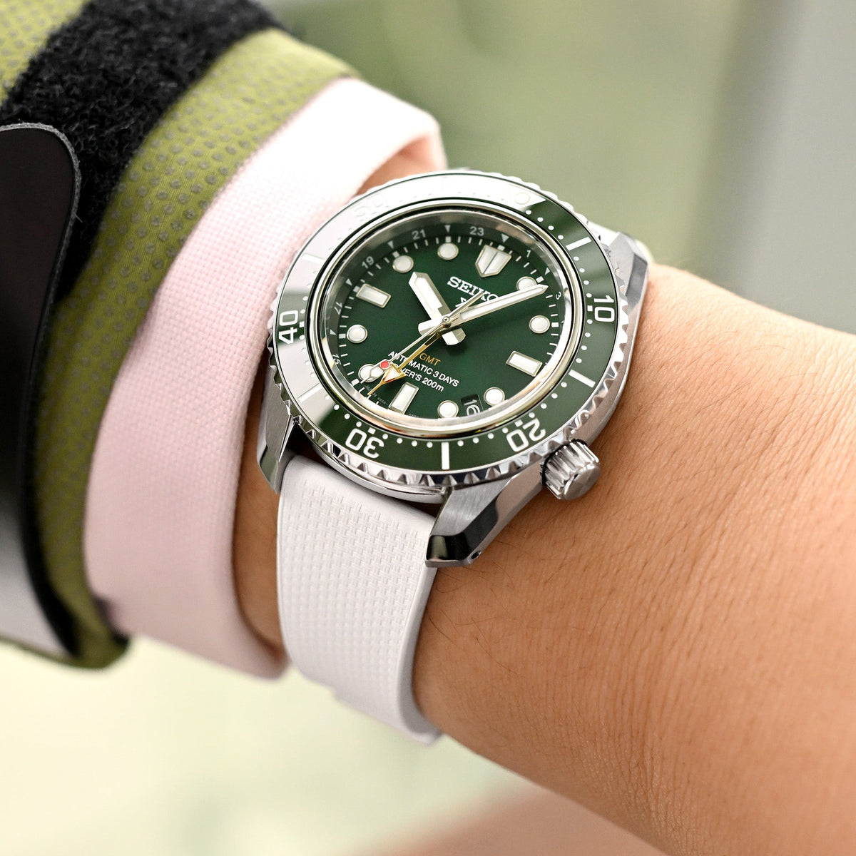 Seiko Prospex 1968 Diver's Modern Re-interpretation GMT SPB381 Green Strapcode watch bands