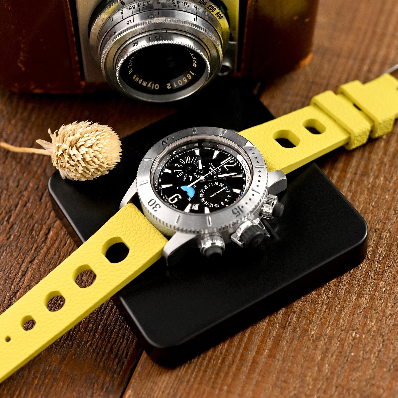 Jaeger LeCoultre Master Compressor Diver Chronograph Titanium Q186T670 Strapcode watch bands