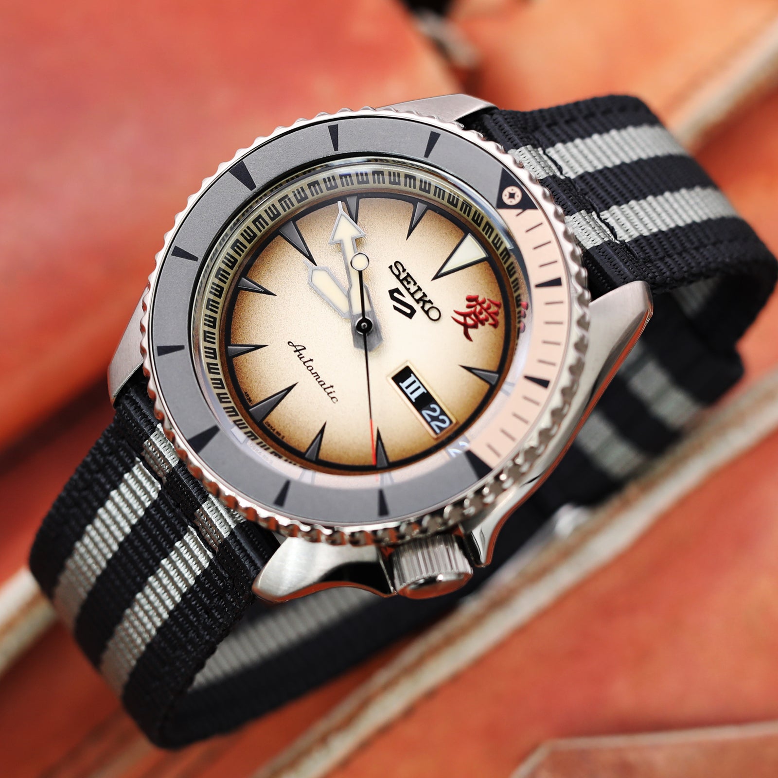 22mm 2-pcs Nylon Watch Band, Quick Release, Black & Grey Stripes, Brushed Buckle Strapcode Watch Bands