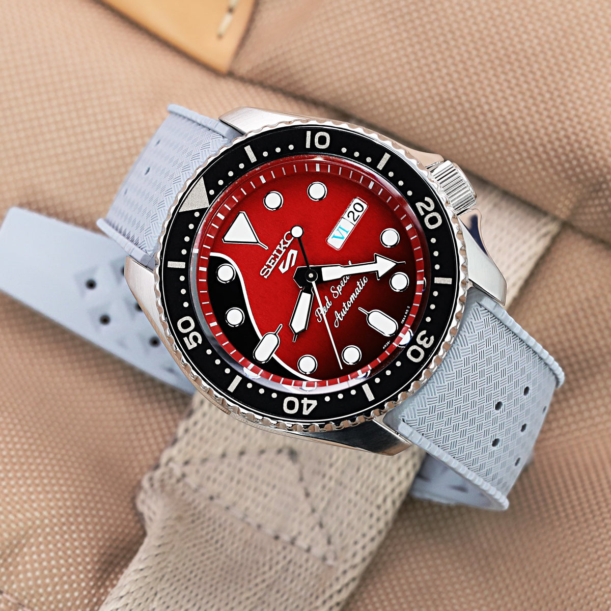 Seiko 5 Sports Brian May Special Edition SRPE83 Strapcode Watch Bands