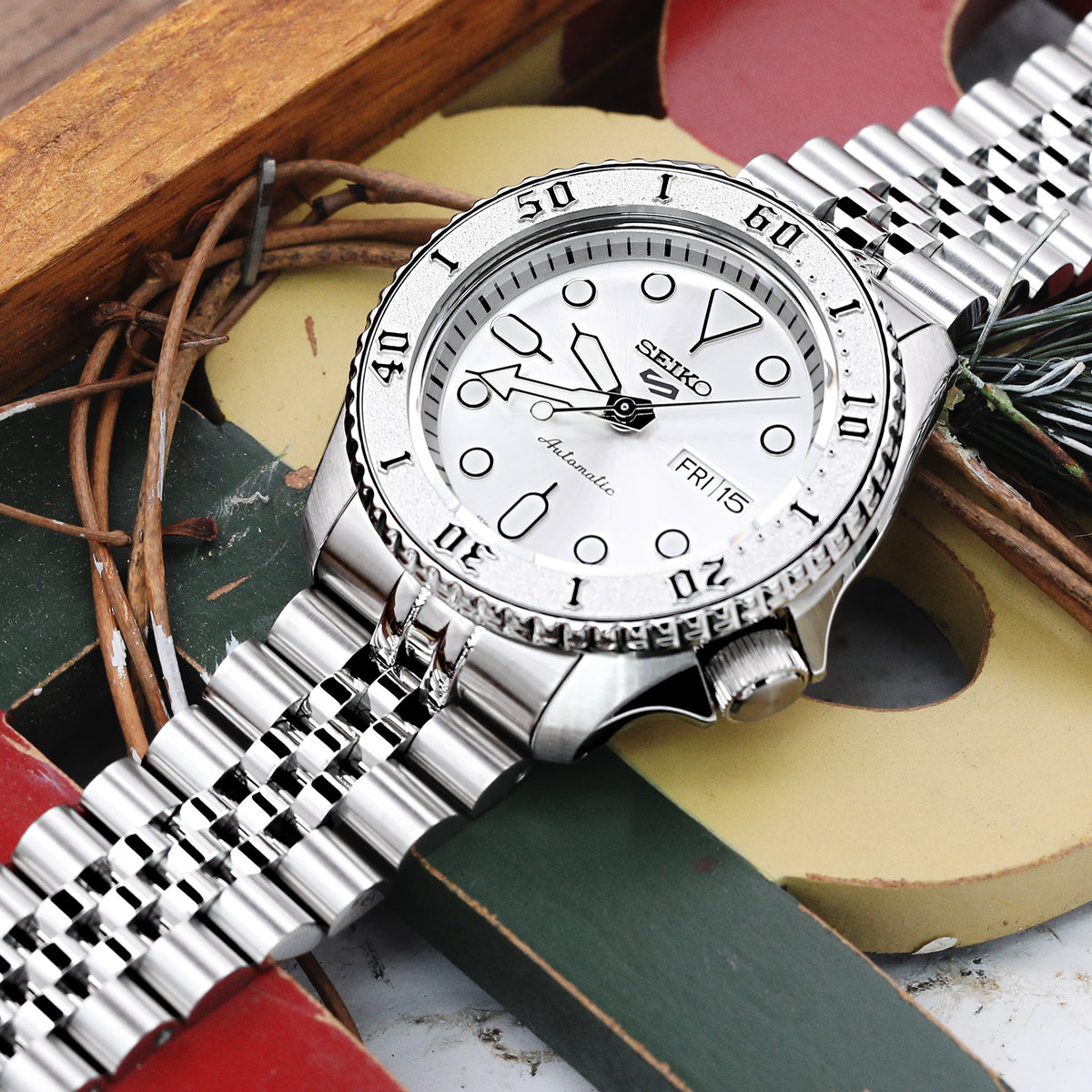 Seiko 5 Sports SRPE71 Automatic Silver Dial Strapcode Watch Bands