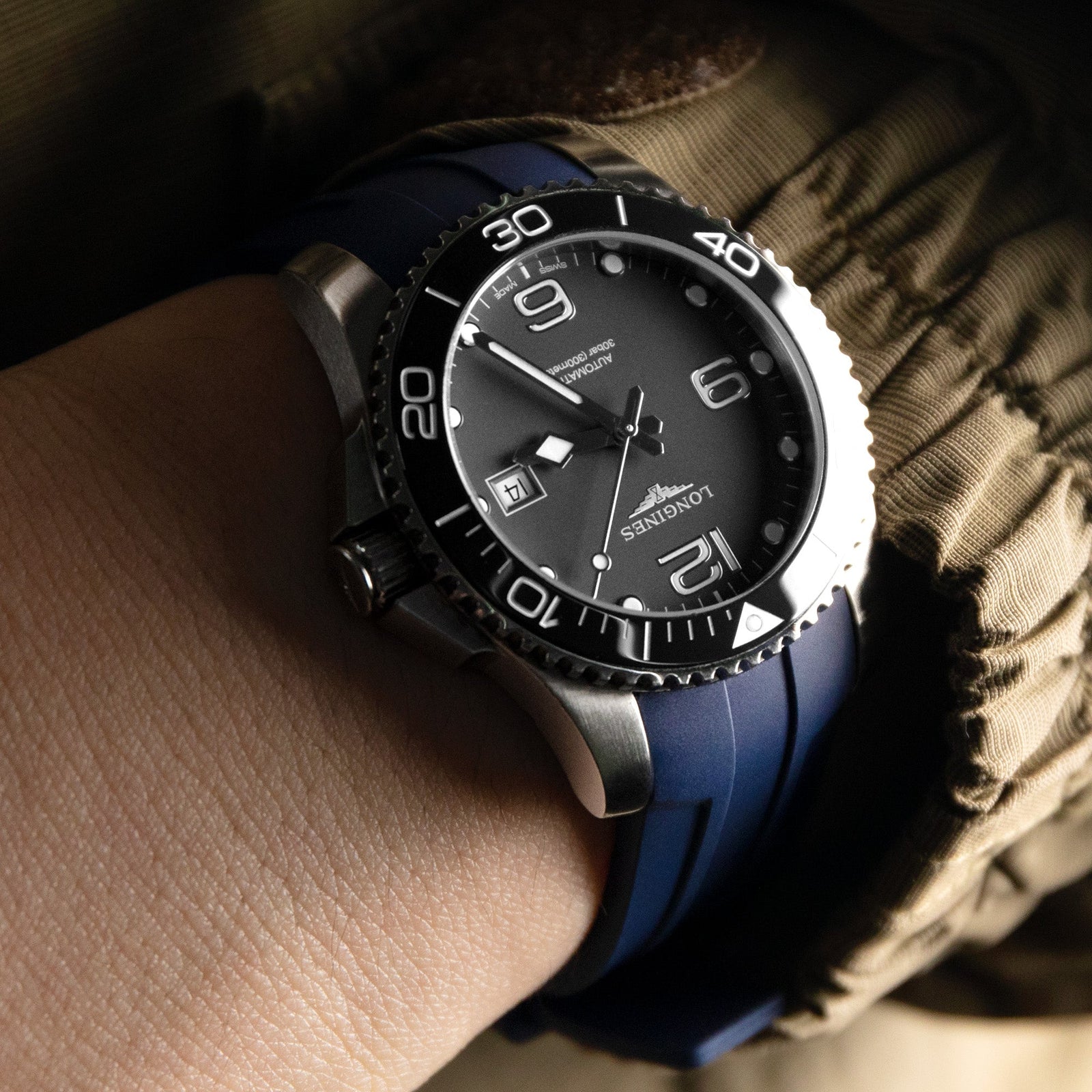 Longines Hydroconquest 41mm Automatic Black Dial L37424566 Strapcode Watch Bands